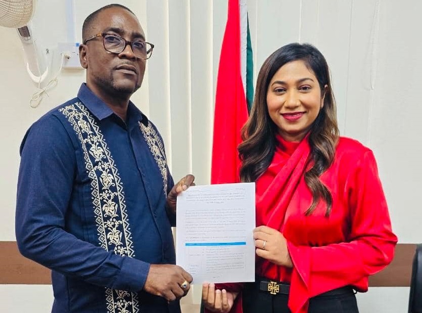 Teachers Union, Education Ministry sign multi-year salary agreement