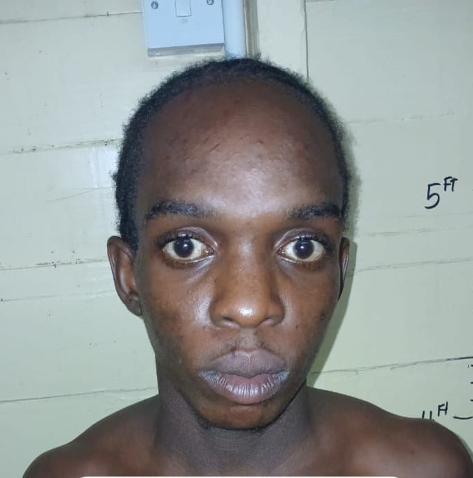 Suspects arrested, gun found after armed robbery at supermarket in ...