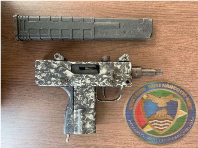 Submachine guns seized