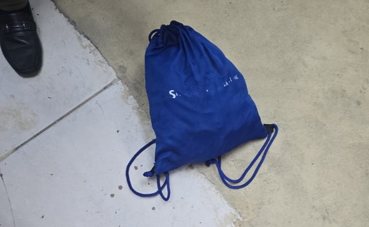 Suspected robber killed, jewellery recovered, onlooker shot