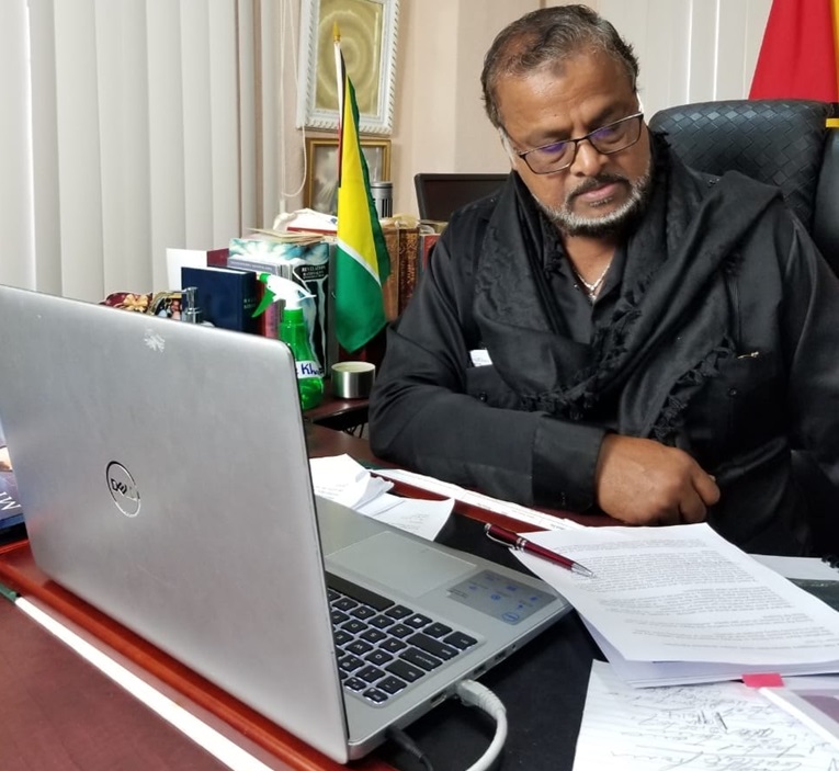 Rickford Burke demands GY$100 million compensation from Roshan Khan for libel