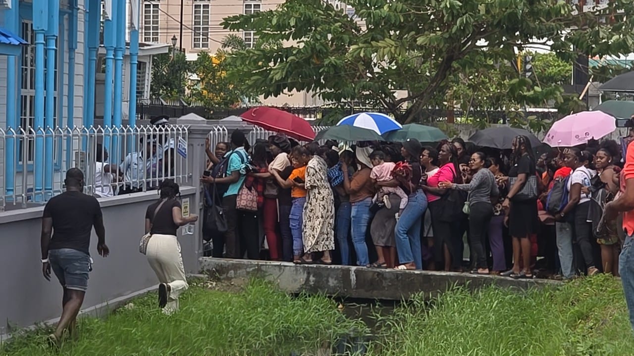 Gov’t mulls change to cash grant distribution system for teachers