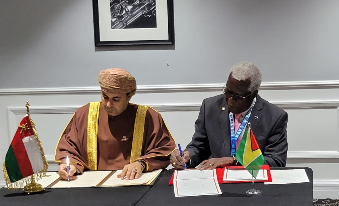 Guyana, Oman sign air services agreement