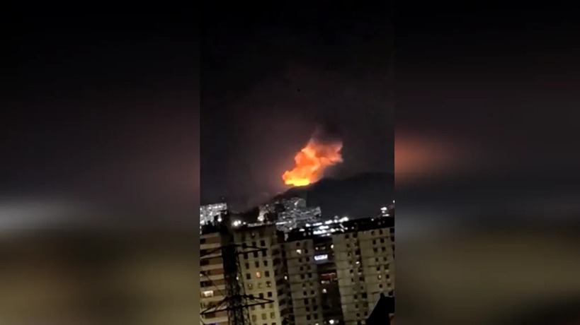 BREAKING: Multiple explosions rock Venezuelan capital Caracas, as US invades