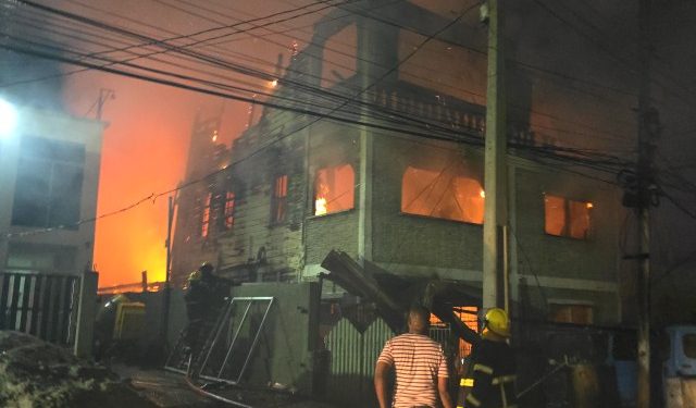 Fire destroys multi-storey Alberttown building, DHL/Guywillship not burnt