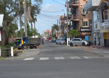 Man dies from gunshot wound opposite nightclub