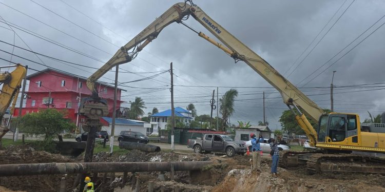 GPL threatens legal action against Chinese construction company for GY$30 million blackout losses
