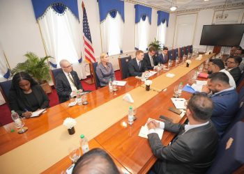 Guyana, US to hold technical talks on bauxite, other investment opportunities