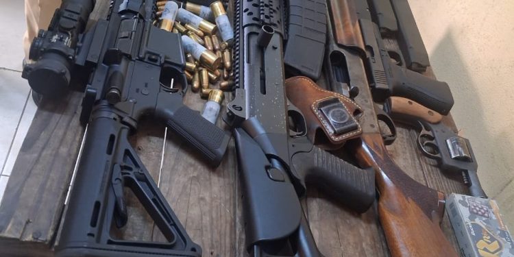 Mohameds ordered to surrender personal guns because of US sanctions