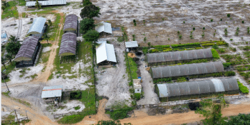 Opposition leader accuses president of “massive corruption” at highway “ranch”