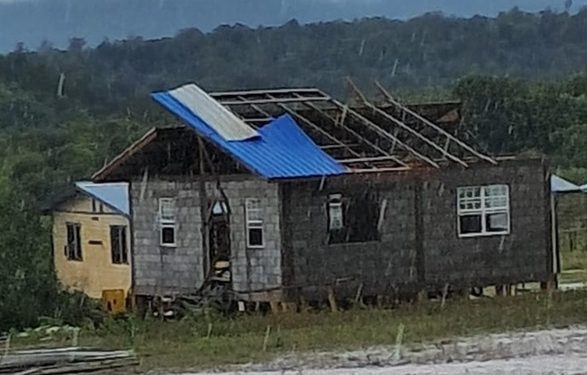 Storm wreaks havoc in Arau