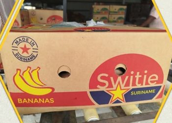 Guyana bans Suriname bananas
